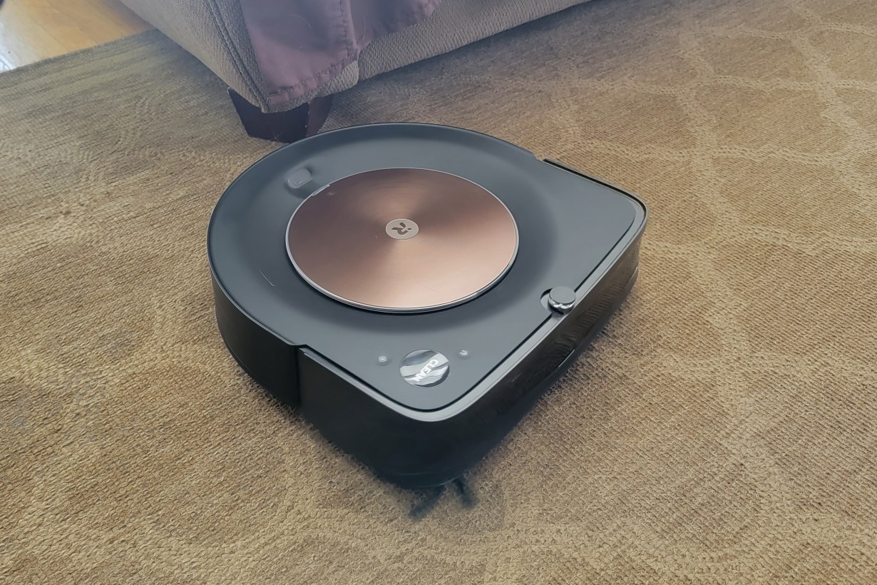 The best of the best robotic vacuum for cleaning up pet hair.