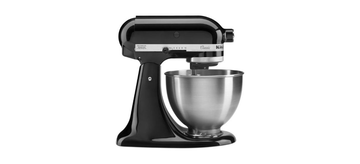 KitchenAid 4.5 Quart Tilt-Head Stand Mixer in onyx black color