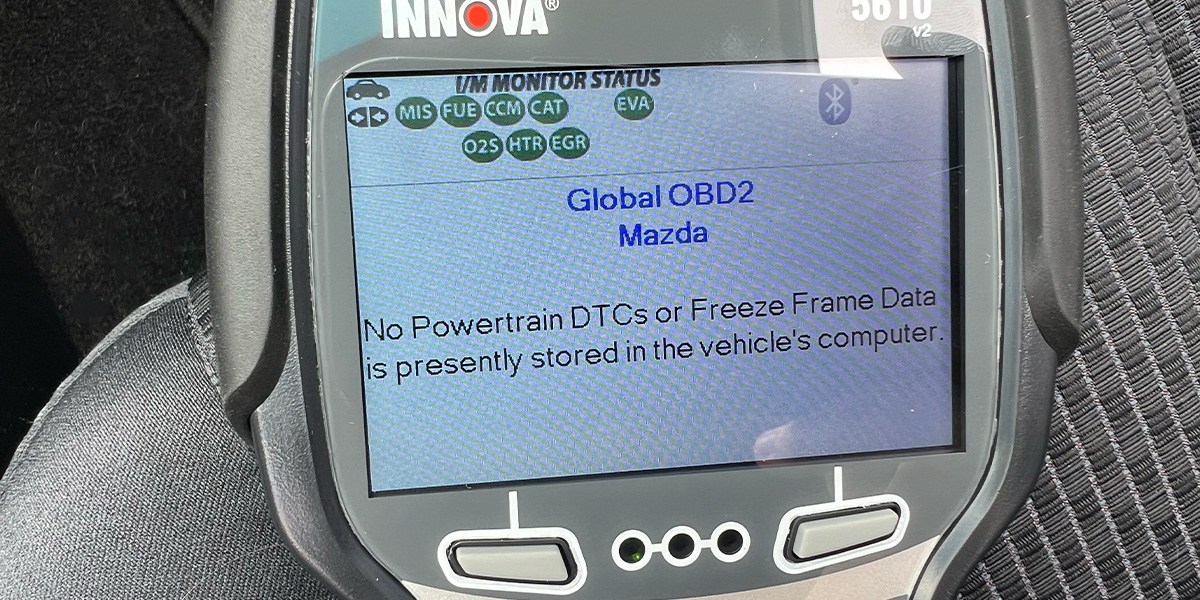 Closeup of Innova Bidirectional Scan Tool display Closeup of Innova Bidirectional Scan Tool display