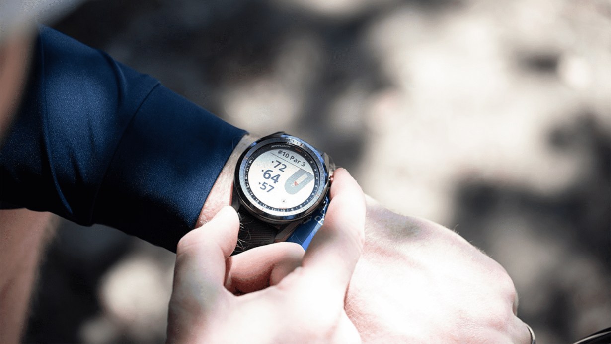 Wearing Garmin Approach S62 outside Wearing Garmin Approach S62 outside