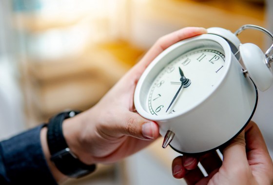 Easy daylight saving time hacks to protect your sleep