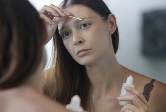 Best hair growth serum for eyebrows