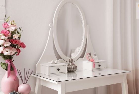 Best vanity desk