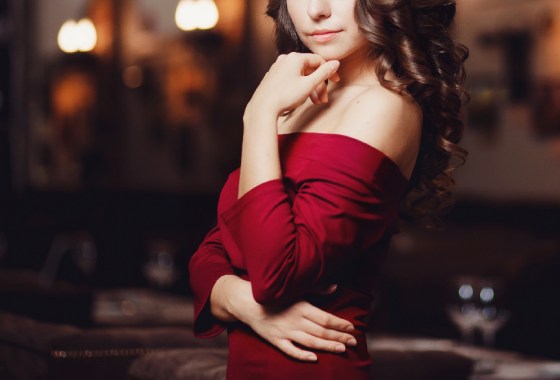 Best burgundy cocktail dress