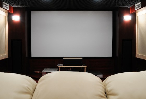 You still have time to upgrade your home theater before the Big Game. Here's how