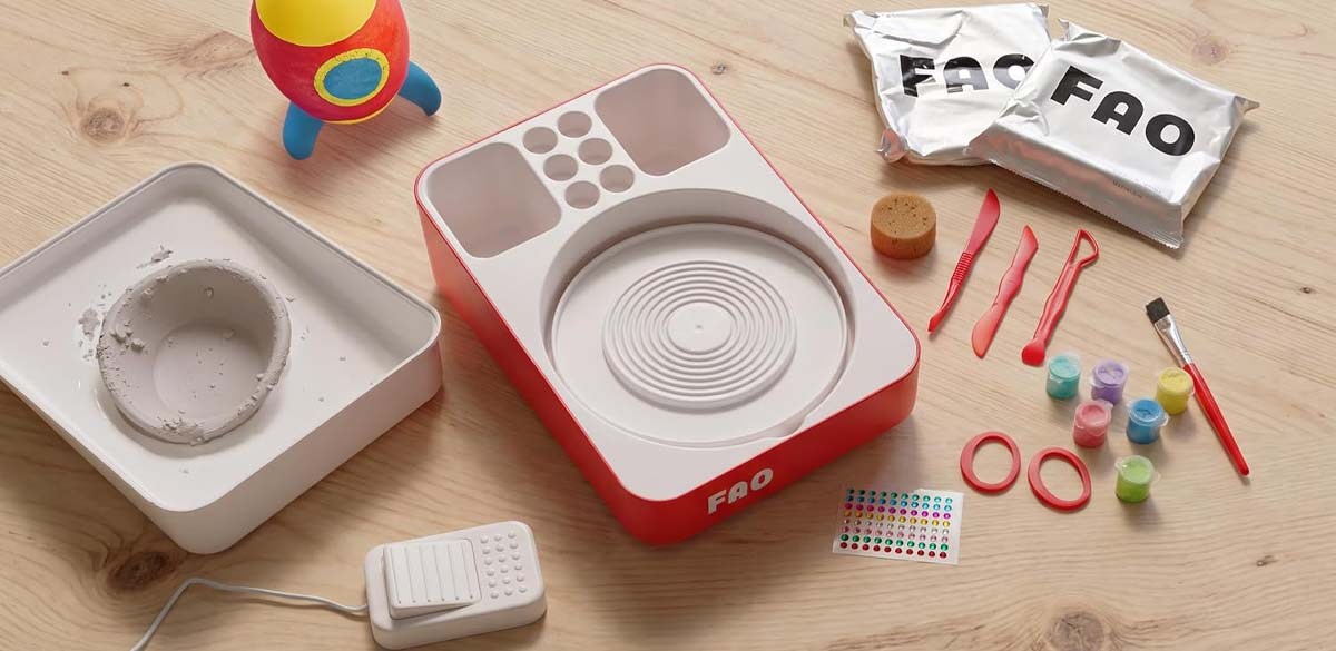 FAO Schwarz Motorized Pottery Wheel for Kids