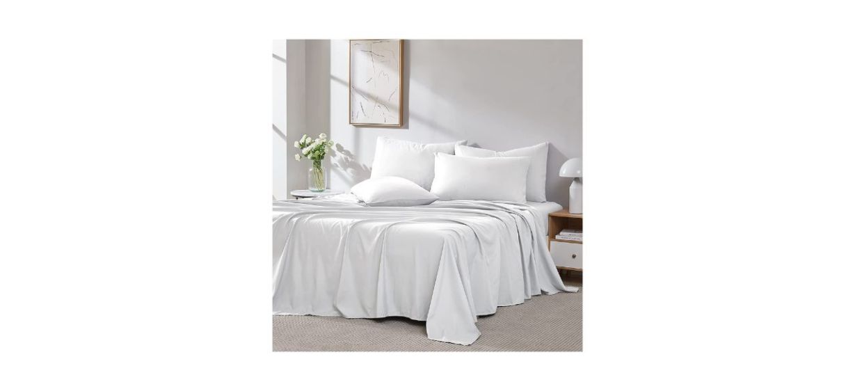 Vilano Springs 21-Inch Extra-Deep Pocket Sheet Set