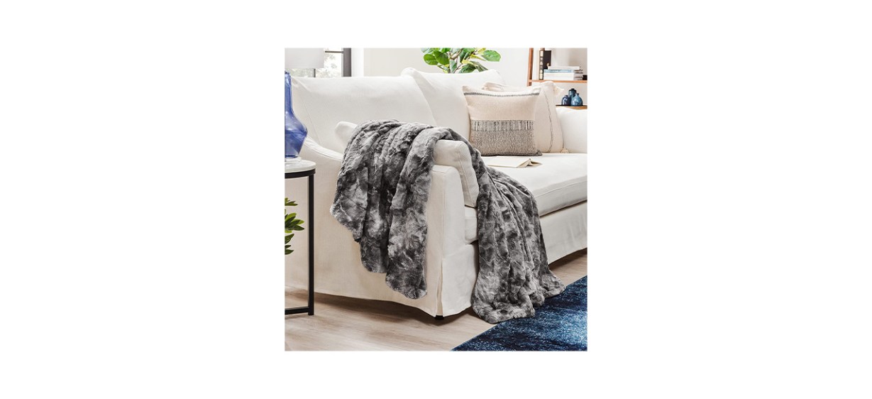 Chanasya Faux Fur Bed Throw Blanket