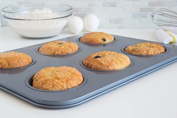 5-best-muffin-top-pans-sept-2021-bestreviews