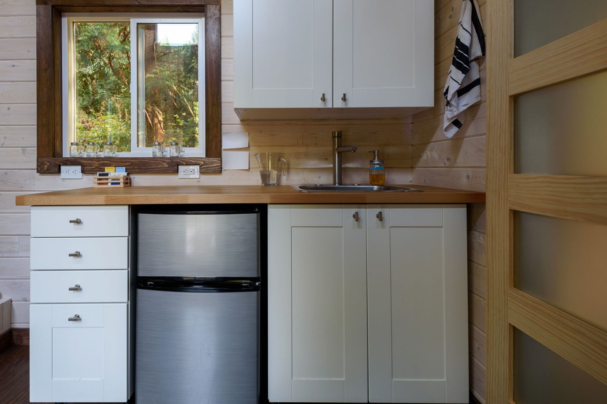 5 Best Mini Fridges for College Students Aug. 2024 BestReviews