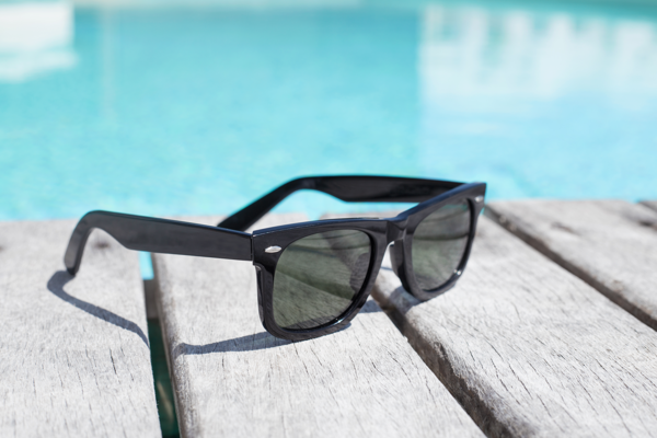 The Difference Between Cheap And Expensive Sunglasses | HuffPost Life